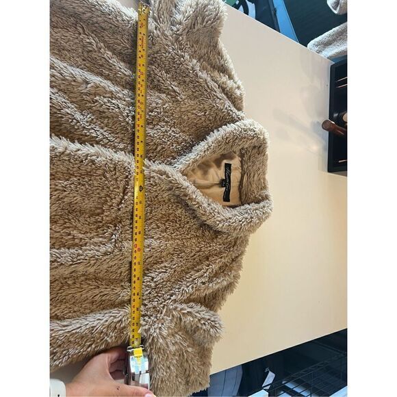 Kenneth Cole Faux Fur Beige Jacket S (A) - Picture 14 of 14